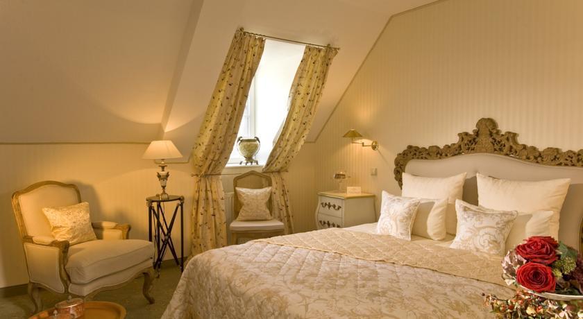Weinromantikhotel Richtershof Mulheim an der Mosel Pokoj fotografie